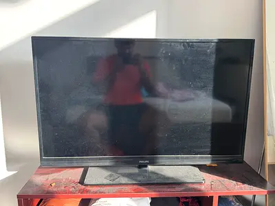 Philips 32-inch LED TV - used, working condition