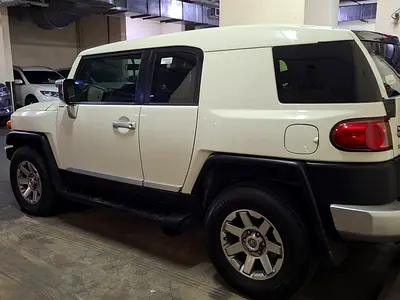 صورة 9 لـ 2014 Toyota FJ CRUISER