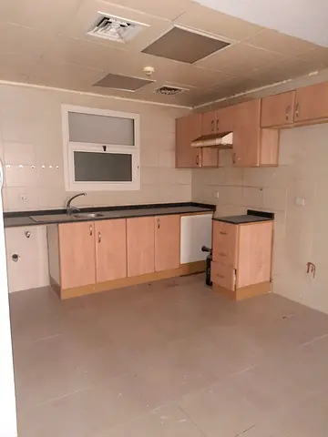 Fully family building 1bhk with huge size just in 32k near nahda park shj call umair