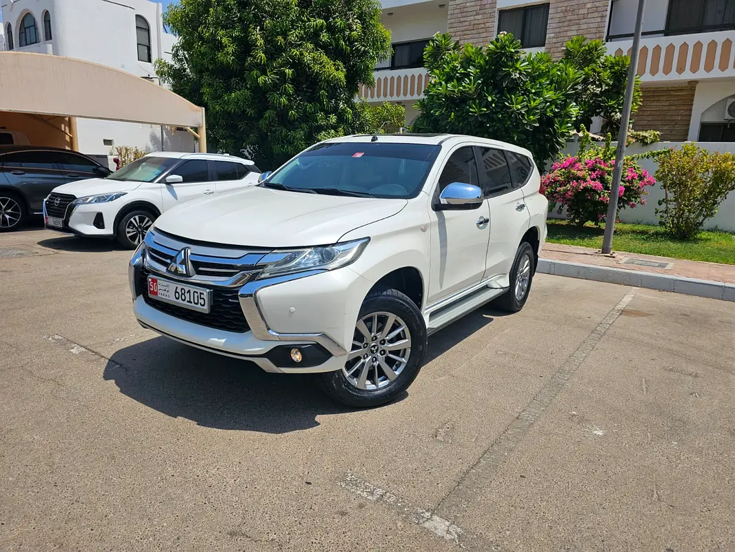 2019 Mitsubishi Montero GLS