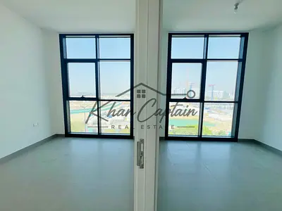 Stylish 1BR Apt Lavish Gated Community Gym Pool Parking