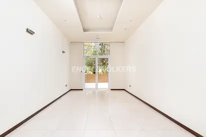 Direct Beach Access | Unfurnished | Low Floor