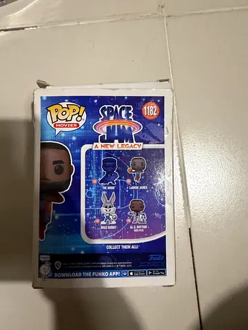 Funko Pop! Space Jam: A New Legacy - Character Figure LeBron James and apex legends lifelin (boxed)