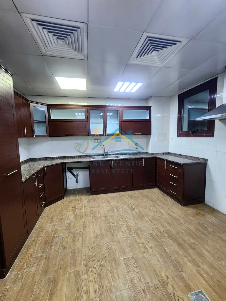 Ultra luxurious Spacious One BHK With Private Entrance MBZ City