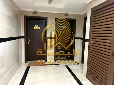 🏢 للبيع – بناية في مويلح التجارية، الشارقة