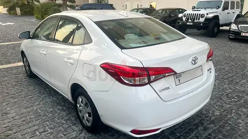 Toyota Yaris 👉SE+👈with cruise 1.5 Ltr Sedan new tyres and pads maintained very well