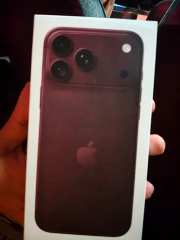 I phone 18 pro max burgundy 512 GB