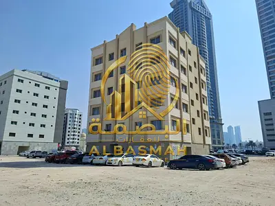 لبيع بناية استثمارية مميزة في منطقة التعاون – الشارقة الخان