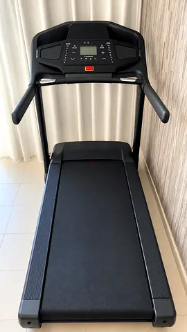 Domyos T900 Treadmill – 18 km/h, Incline & Bluetooth