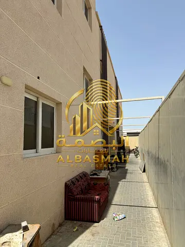 سكن عمال استثماري للبيع | الصجعة | 20,000 قدم مربع | دخل سنوي 465 ألف درهم | السعر 4.7 مليون درهم