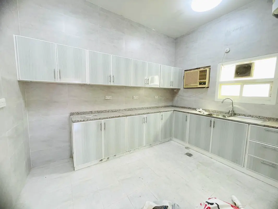 Tawtheeq contract, 3 bedroom, Majlis , hall 4 bathroom in Al shamkha