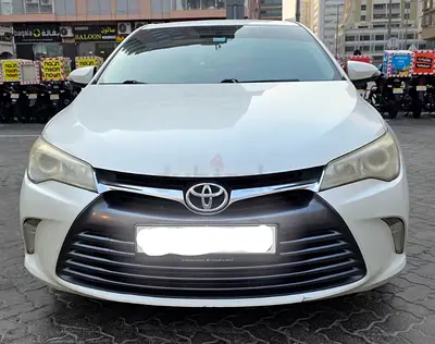 TOYOTA CAMRY 2016
