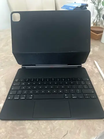 iPad Magic Keyboard case (13 inch)