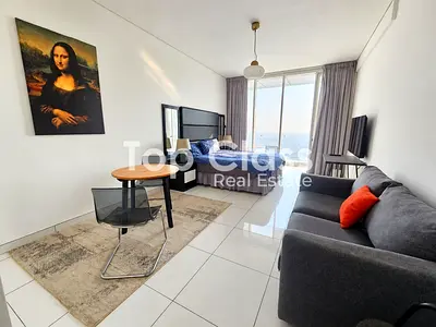 Golf Course View | High Floor | Vacant