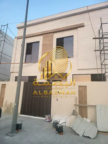 Luxury 5 Master Bedroom Villa for Sale in Hoshi with Spacious Living Areas and 4,850 Sq.Ft. Plot