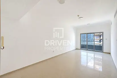 Ready to move in | Spacious Layout | Balcony