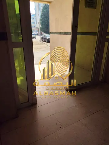 للبيع بناية سكنية في مويلح التجارية – الشارقة