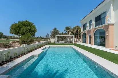 Renovated Estrella Villa Near the Park