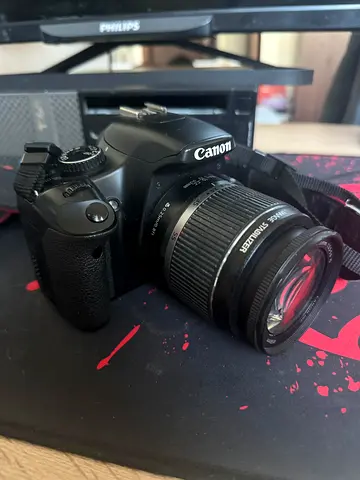 Canon EOS 450D W/ Free SD card and Original Sony Alpha camera bag