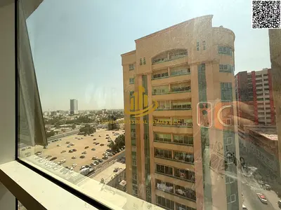 اطلالة مفتوحة لغرفة و صالة و جاهزة للسكن فورا مع مطبخ مغلق