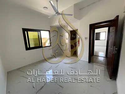 للإيجار السنوي في الشارقة | المجره استوديوهات مميزة أول ساكن بعد التجديد في منطقة المجره، بتشطيبات جديدة وتصميم عملي، مناسبة للعائلات أو العزاب، مع تك