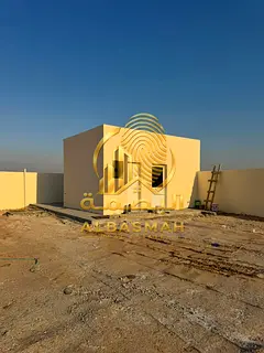 yard for rent in Al Sajaa Industrial in Sharjah, 10,000 square feet for 45,000 AED per year.