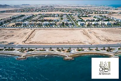 For sale Distinctive land for sale directly on the sea, with an area of 50,000 square feet, a rare investment opportunity with a stunning coastal view.