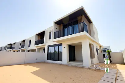CORNER PLOT | SINGLE ROW | BRAND NEW | EN-SUITE