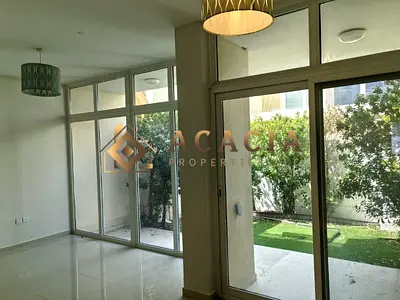 Spacious 3 Bed Townhouse I Back to Back I Vacant