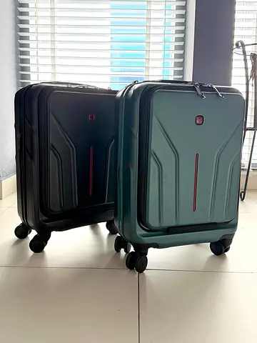 PAIR of Wenger Amplix Luggage Hard Trolley - 55cm