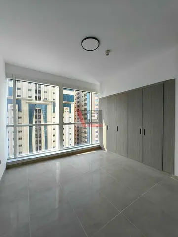 SPACIOUS 1BHK WITH 2 WASHROOM FREE CAR PARKING,GYM POOLNEXT TO SAHARA MALL