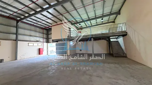 مستودع بموقع مميزبالصجعه | 4500 قدم | كهربا 3فاز | مكتب للاعمال | فاير سيستم حديث | باركينج | مدخل واسع للشاحنات والمركبات | ميزانين بمساحه 1000 قدم |
