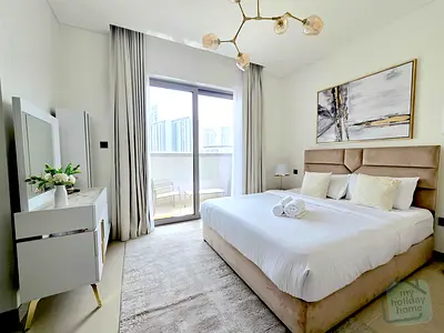 Bright & Spacious 2 BR | Pool & Gym | Special Rate