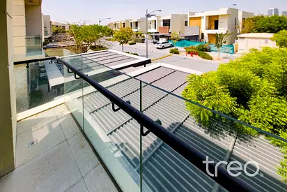 Vacant | Landscaped Garden | Closed Kitchen