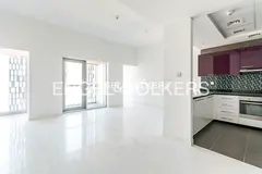 Spacious | Iconic Tower | Prime Marina Location