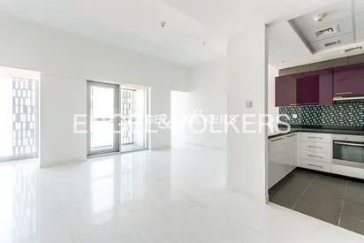Spacious | Iconic Tower | Prime Marina Location