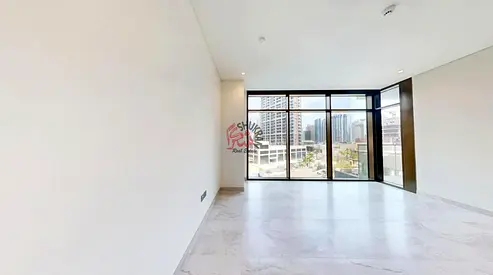 City View 1BR | Peninsula Five | Balcony Apartment