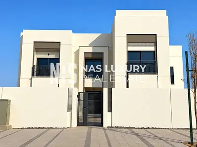 Corner Villa | Large yard | Ready to move in