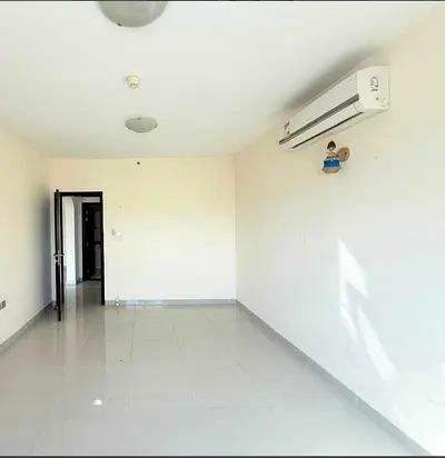 Amazing offer 1bhk with balcony and full open view in al hoshi sharjah price 35k