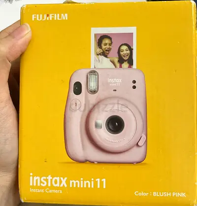URGENT SALE ‼️ Polaroid Camera – Excellent Condition