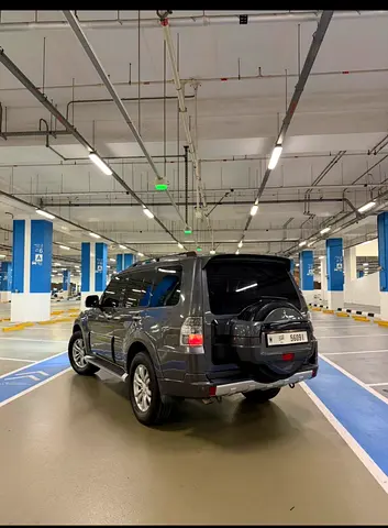 Mitsubishi Pajero 2013 GLS Medium Line GCC Specs