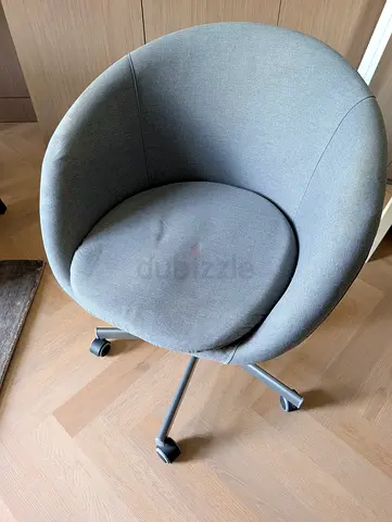 Grey fabric swivel office chair with casters - good condition