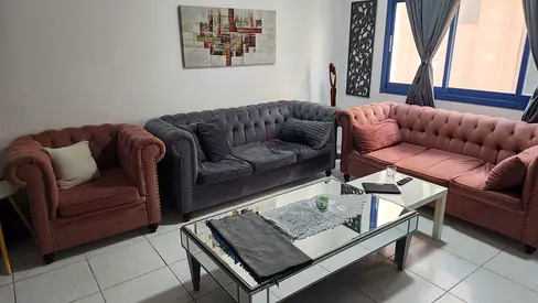 3-seater Chesterfield sofa set – velvet upholstery, good condition