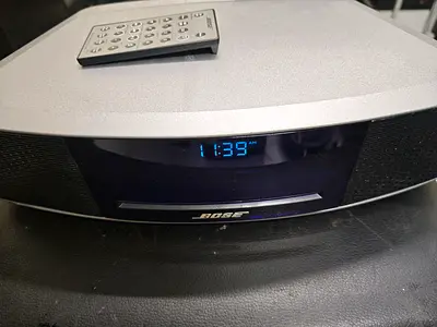 Bose wave music system IV blutooth speaker fm.aux CD. Blutooth