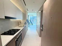 4 Cheques | Bright and Large Studio with Balcony