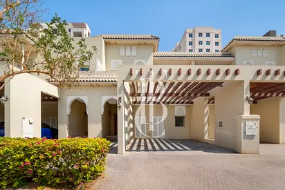 Vacant | Single Row | Spacious Quortaj Villa