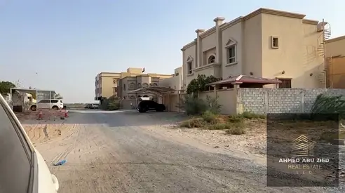 For sale: residential investment land for villas in Al Muwaileh 1, Ajman. It can be subdivided and has freehold ownership.