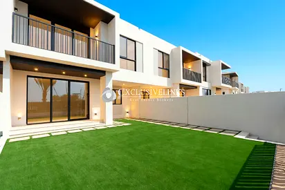 Opposite Hub | Single Row | Landscaped