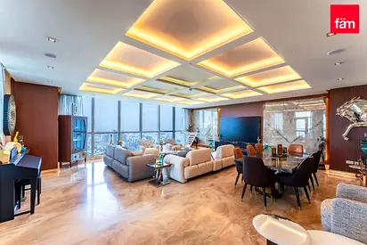 Spacious Penthouse Duplex| Upgraded|Private Pool