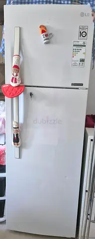 LG White Top-Freezer Refrigerator - Good Working Condition